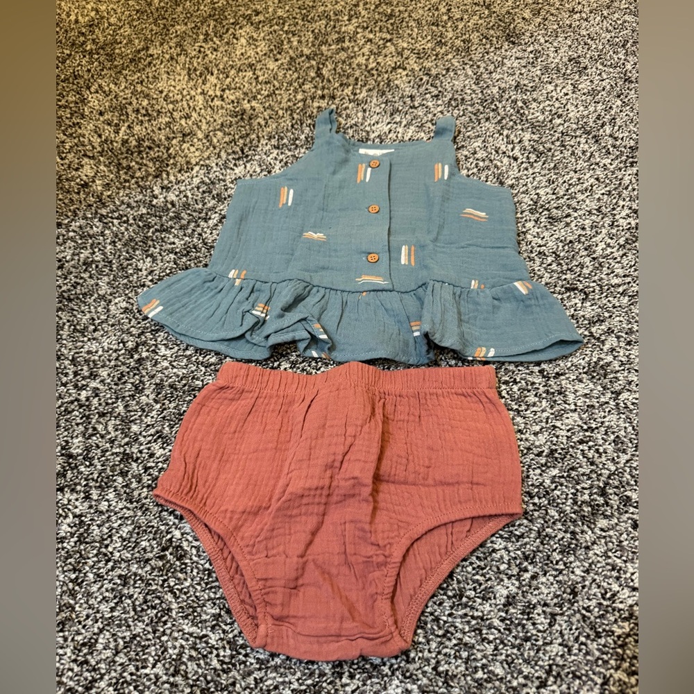 Dot Dot Smile baby 2 piece set new with tags size 18-24 months